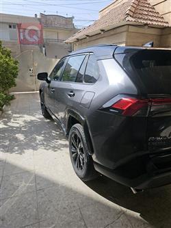 تۆیۆتا ڕاڤ 4